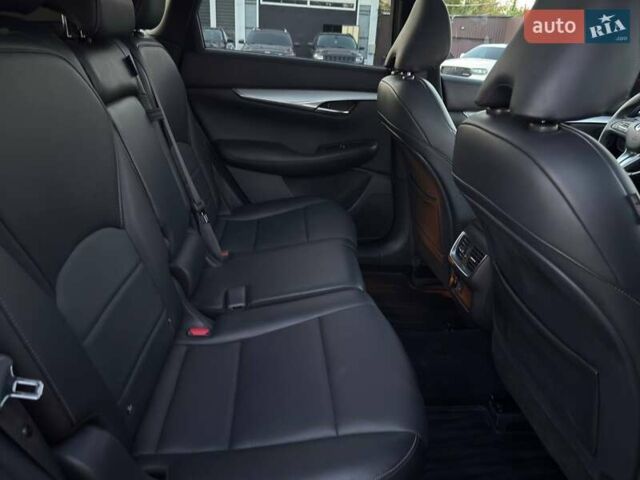 Сірий Інфініті QX50, об'ємом двигуна 2 л та пробігом 43 тис. км за 28500 $, фото 16 на Automoto.ua