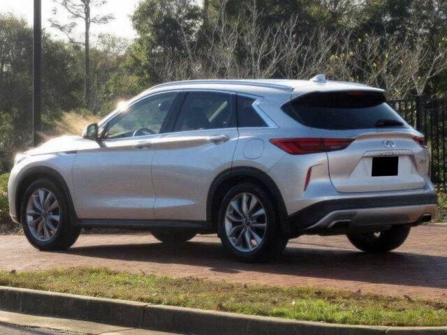 Сірий Інфініті QX50, об'ємом двигуна 2 л та пробігом 67 тис. км за 18000 $, фото 4 на Automoto.ua