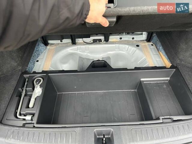 Сірий Інфініті QX50, об'ємом двигуна 2 л та пробігом 43 тис. км за 24000 $, фото 26 на Automoto.ua