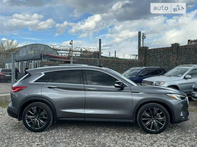 Сірий Інфініті QX50, об'ємом двигуна 2 л та пробігом 39 тис. км за 32000 $, фото 3 на Automoto.ua