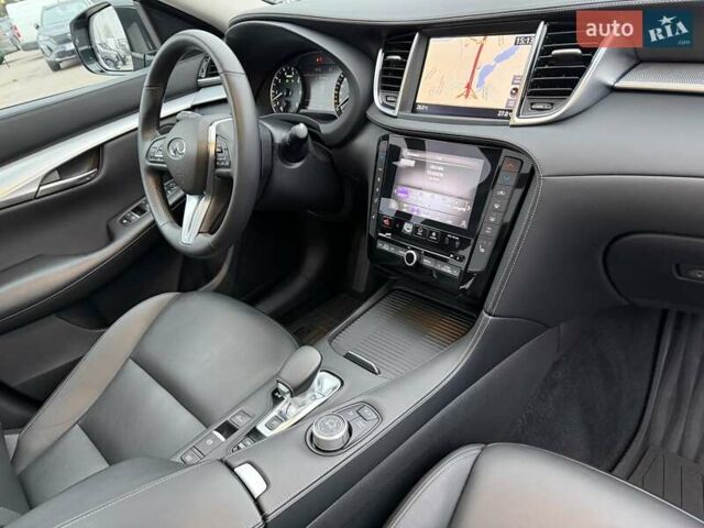 Серый Инфинити QX50, объемом двигателя 2 л и пробегом 57 тыс. км за 28900 $, фото 34 на Automoto.ua
