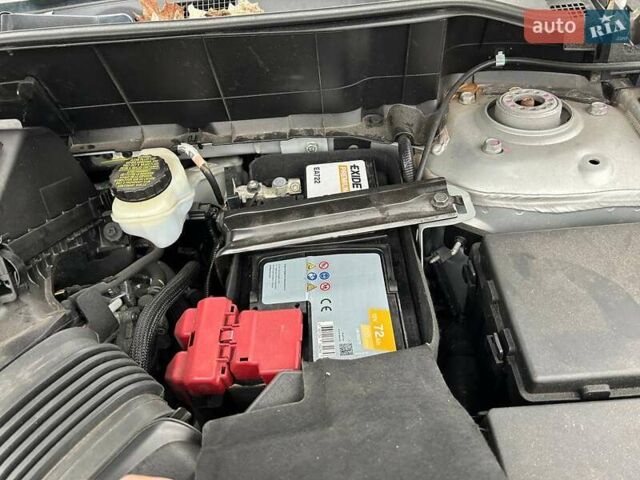 Сірий Інфініті QX50, об'ємом двигуна 2 л та пробігом 43 тис. км за 24000 $, фото 10 на Automoto.ua