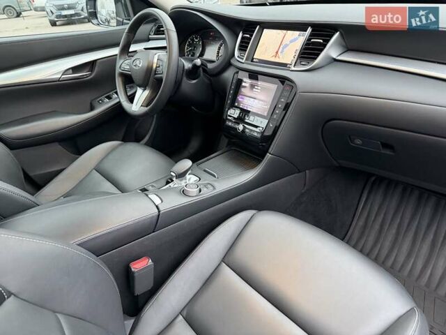 Серый Инфинити QX50, объемом двигателя 2 л и пробегом 57 тыс. км за 28900 $, фото 36 на Automoto.ua