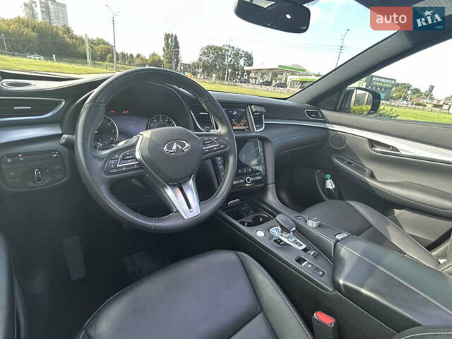 Сірий Інфініті QX50, об'ємом двигуна 2 л та пробігом 80 тис. км за 25400 $, фото 14 на Automoto.ua