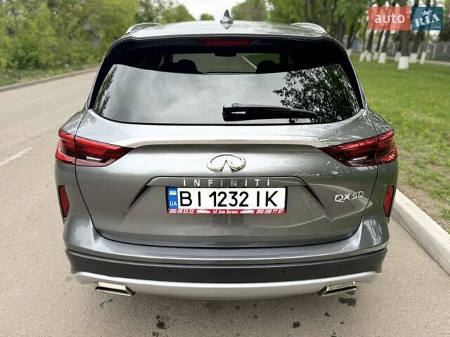 Сірий Інфініті QX50, об'ємом двигуна 1.99 л та пробігом 53 тис. км за 27500 $, фото 10 на Automoto.ua