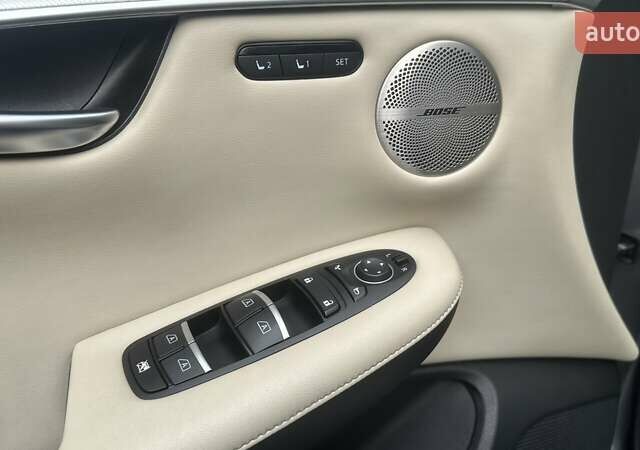 Серый Инфинити QX50, объемом двигателя 2 л и пробегом 117 тыс. км за 31000 $, фото 16 на Automoto.ua