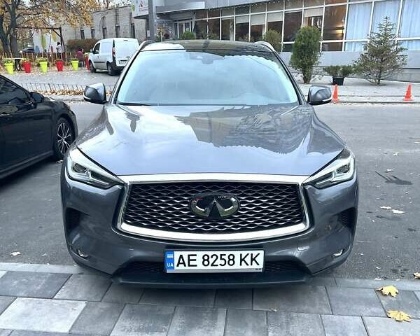 Серый Инфинити QX50, объемом двигателя 2 л и пробегом 93 тыс. км за 26000 $, фото 3 на Automoto.ua