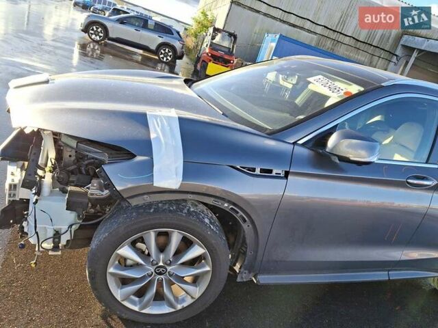 Серый Инфинити QX50, объемом двигателя 1.99 л и пробегом 90 тыс. км за 17500 $, фото 7 на Automoto.ua