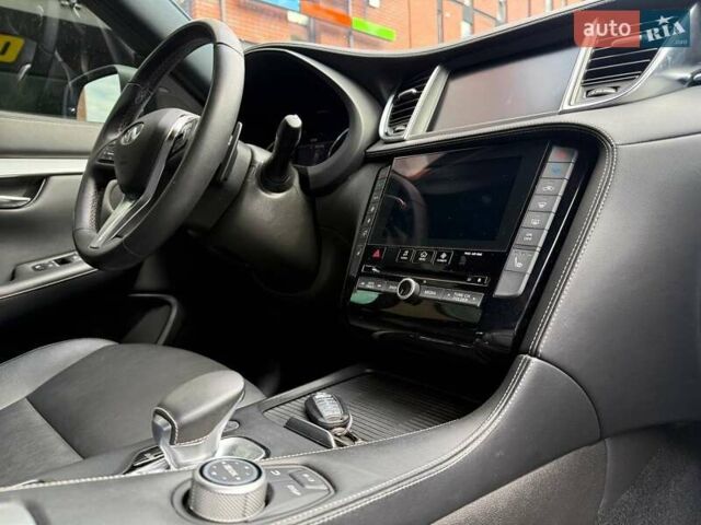 Серый Инфинити QX50, объемом двигателя 2 л и пробегом 80 тыс. км за 26800 $, фото 11 на Automoto.ua