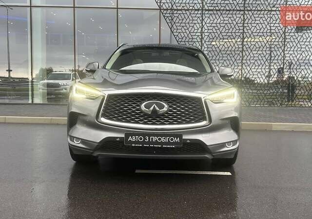 Серый Инфинити QX50, объемом двигателя 2 л и пробегом 117 тыс. км за 31000 $, фото 4 на Automoto.ua