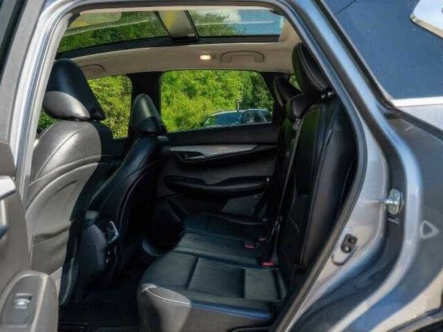 Серый Инфинити QX50, объемом двигателя 2 л и пробегом 45 тыс. км за 6300 $, фото 6 на Automoto.ua