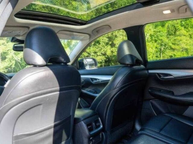 Серый Инфинити QX50, объемом двигателя 2 л и пробегом 45 тыс. км за 6300 $, фото 9 на Automoto.ua