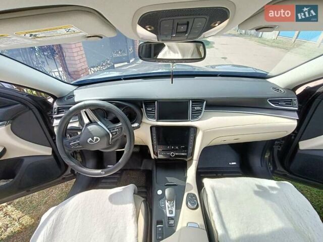 Серый Инфинити QX50, объемом двигателя 2 л и пробегом 28 тыс. км за 29900 $, фото 13 на Automoto.ua