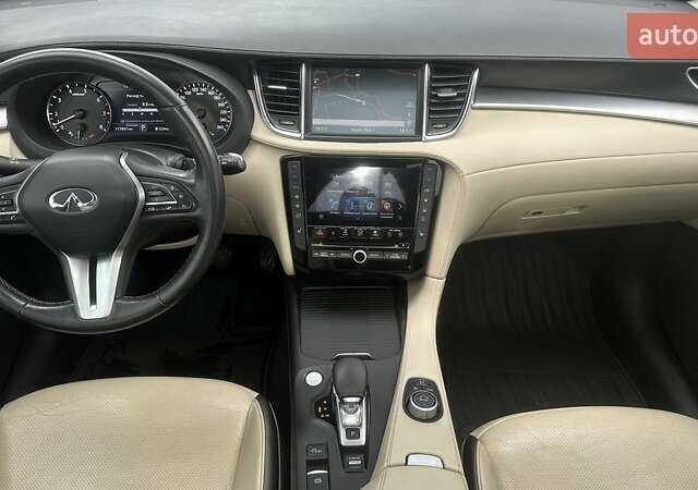 Серый Инфинити QX50, объемом двигателя 2 л и пробегом 117 тыс. км за 31000 $, фото 7 на Automoto.ua