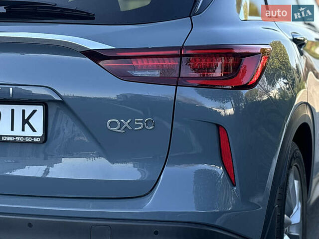 Сірий Інфініті QX50, об'ємом двигуна 2 л та пробігом 89 тис. км за 25900 $, фото 8 на Automoto.ua