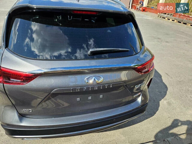Серый Инфинити QX50, объемом двигателя 2 л и пробегом 25 тыс. км за 25000 $, фото 3 на Automoto.ua