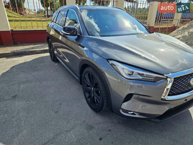 Серый Инфинити QX50, объемом двигателя 2 л и пробегом 25 тыс. км за 25000 $, фото 2 на Automoto.ua