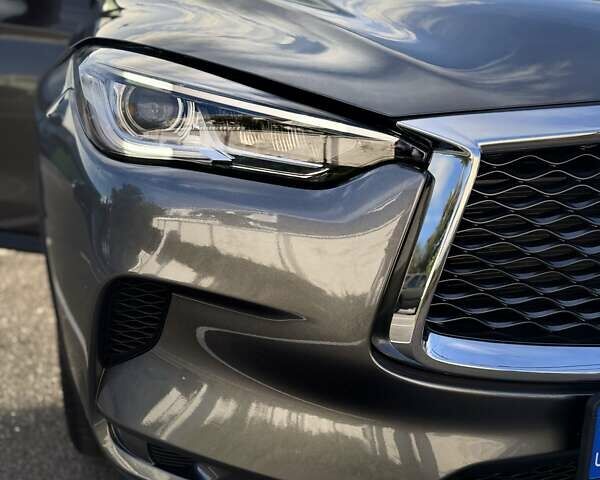 Серый Инфинити QX50, объемом двигателя 2 л и пробегом 18 тыс. км за 27500 $, фото 9 на Automoto.ua