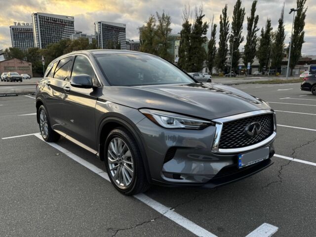 Серый Инфинити QX50, объемом двигателя 2 л и пробегом 18 тыс. км за 27500 $, фото 5 на Automoto.ua