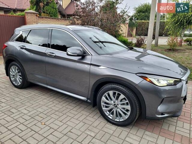 Серый Инфинити QX50, объемом двигателя 2 л и пробегом 51 тыс. км за 24500 $, фото 5 на Automoto.ua