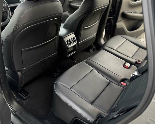 Серый Инфинити QX50, объемом двигателя 2 л и пробегом 18 тыс. км за 27500 $, фото 12 на Automoto.ua