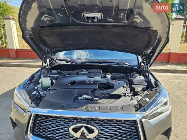 Серый Инфинити QX50, объемом двигателя 2 л и пробегом 25 тыс. км за 25000 $, фото 4 на Automoto.ua