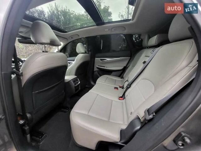 Серый Инфинити QX50, объемом двигателя 2 л и пробегом 51 тыс. км за 24500 $, фото 13 на Automoto.ua