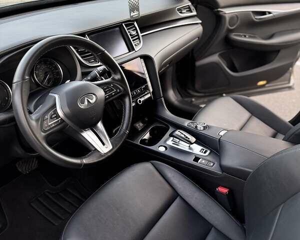 Серый Инфинити QX50, объемом двигателя 2 л и пробегом 18 тыс. км за 27500 $, фото 13 на Automoto.ua