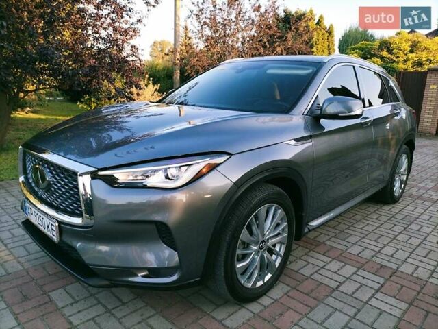 Сірий Інфініті QX50, об'ємом двигуна 2 л та пробігом 12 тис. км за 29500 $, фото 6 на Automoto.ua