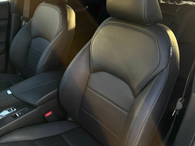 Серый Инфинити QX50, объемом двигателя 2 л и пробегом 18 тыс. км за 27500 $, фото 11 на Automoto.ua