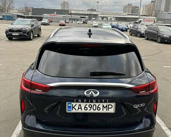 Синий Инфинити QX50, объемом двигателя 2 л и пробегом 40 тыс. км за 25500 $, фото 3 на Automoto.ua