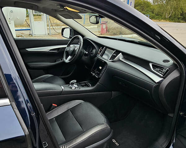Синий Инфинити QX50, объемом двигателя 2 л и пробегом 136 тыс. км за 20900 $, фото 12 на Automoto.ua