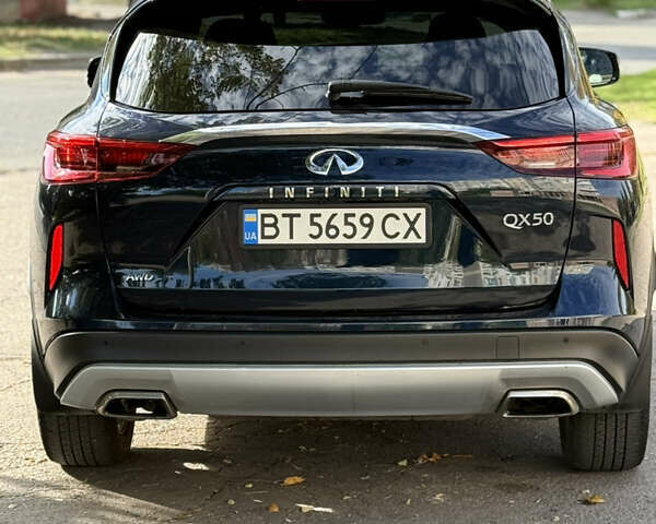 Синій Інфініті QX50, об'ємом двигуна 2 л та пробігом 18 тис. км за 30000 $, фото 3 на Automoto.ua