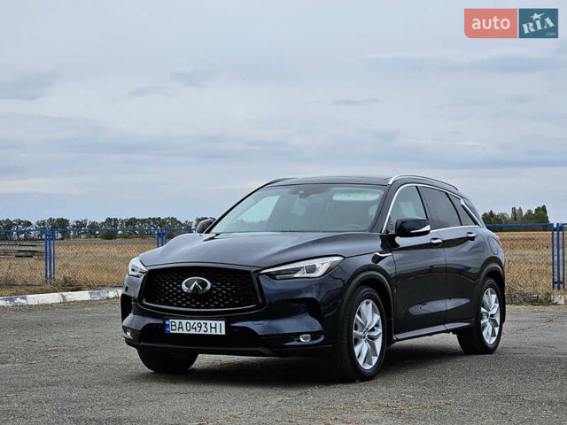 Синий Инфинити QX50, объемом двигателя 2 л и пробегом 136 тыс. км за 20900 $, фото 2 на Automoto.ua