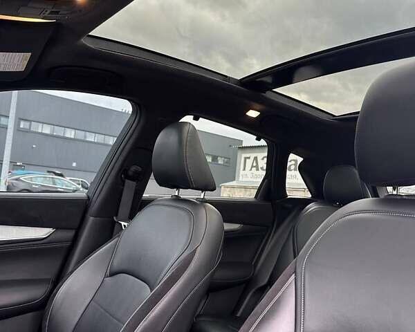 Синий Инфинити QX50, объемом двигателя 2 л и пробегом 40 тыс. км за 25500 $, фото 9 на Automoto.ua