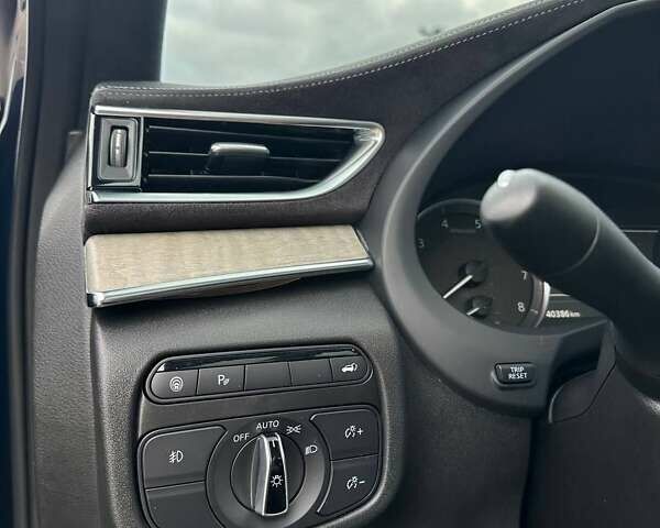 Синий Инфинити QX50, объемом двигателя 2 л и пробегом 40 тыс. км за 25500 $, фото 8 на Automoto.ua