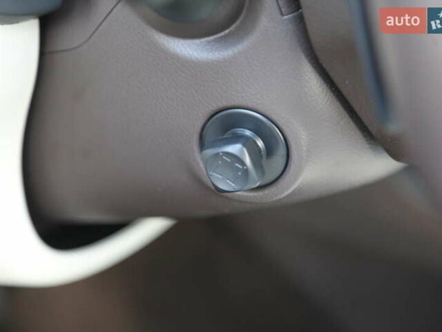 Синий Инфинити QX50, объемом двигателя 1.99 л и пробегом 43 тыс. км за 26000 $, фото 25 на Automoto.ua