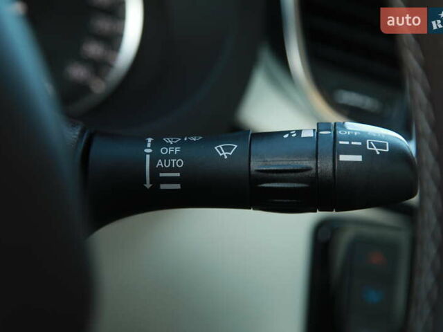 Синий Инфинити QX50, объемом двигателя 1.99 л и пробегом 43 тыс. км за 26000 $, фото 24 на Automoto.ua