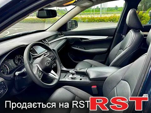 Синій Інфініті QX50, об'ємом двигуна 2 л та пробігом 108 тис. км за 16900 $, фото 8 на Automoto.ua