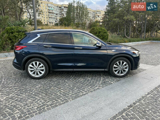 Синій Інфініті QX50, об'ємом двигуна 2 л та пробігом 62 тис. км за 27500 $, фото 3 на Automoto.ua