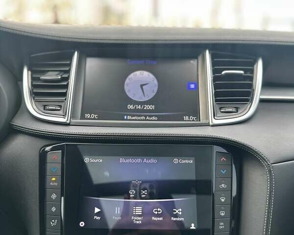 Синий Инфинити QX50, объемом двигателя 1.99 л и пробегом 93 тыс. км за 20300 $, фото 21 на Automoto.ua