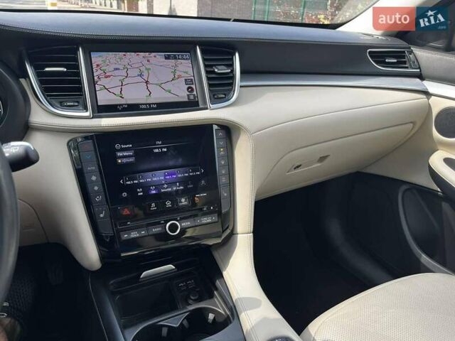 Синий Инфинити QX50, объемом двигателя 2 л и пробегом 70 тыс. км за 28500 $, фото 14 на Automoto.ua