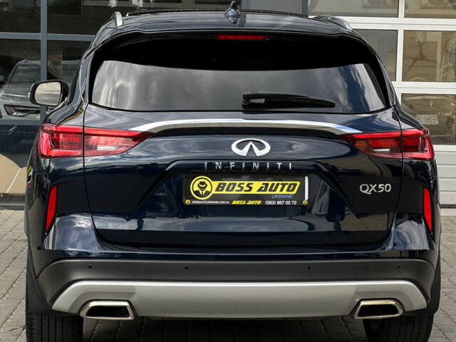 Синій Інфініті QX50, об'ємом двигуна 2 л та пробігом 11 тис. км за 38500 $, фото 3 на Automoto.ua