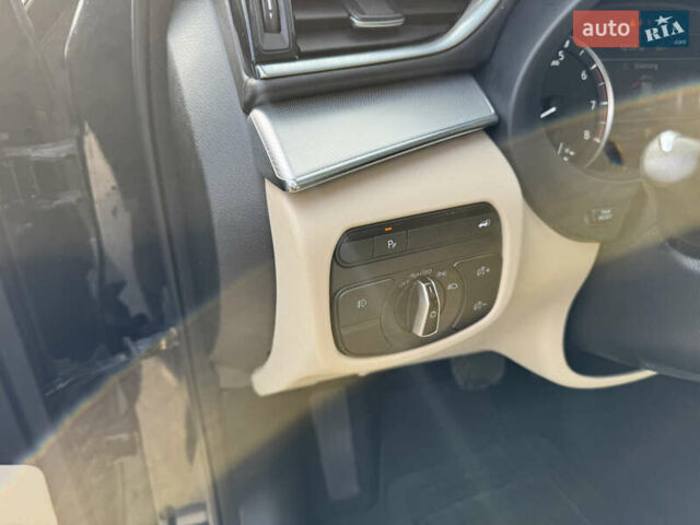 Синій Інфініті QX50, об'ємом двигуна 2 л та пробігом 45 тис. км за 17900 $, фото 30 на Automoto.ua