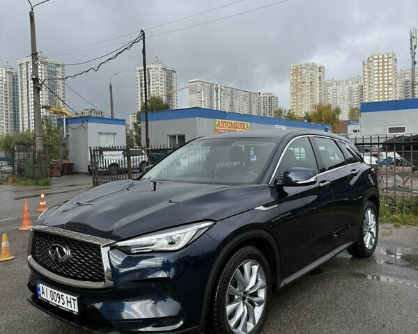Синий Инфинити QX50, объемом двигателя 2 л и пробегом 31 тыс. км за 31000 $, фото 1 на Automoto.ua