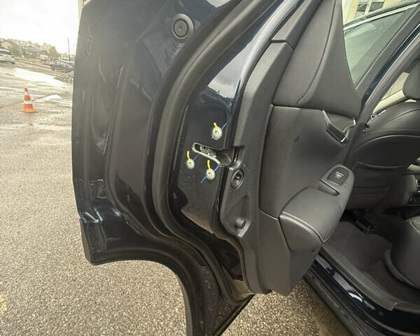 Синий Инфинити QX50, объемом двигателя 2 л и пробегом 31 тыс. км за 31000 $, фото 17 на Automoto.ua