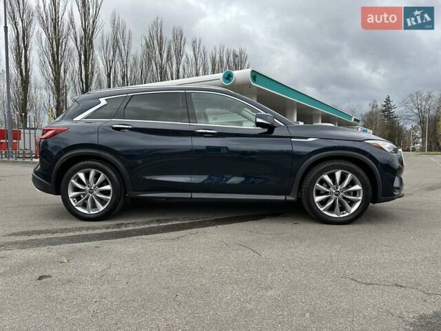 Синий Инфинити QX50, объемом двигателя 2 л и пробегом 65 тыс. км за 21000 $, фото 3 на Automoto.ua