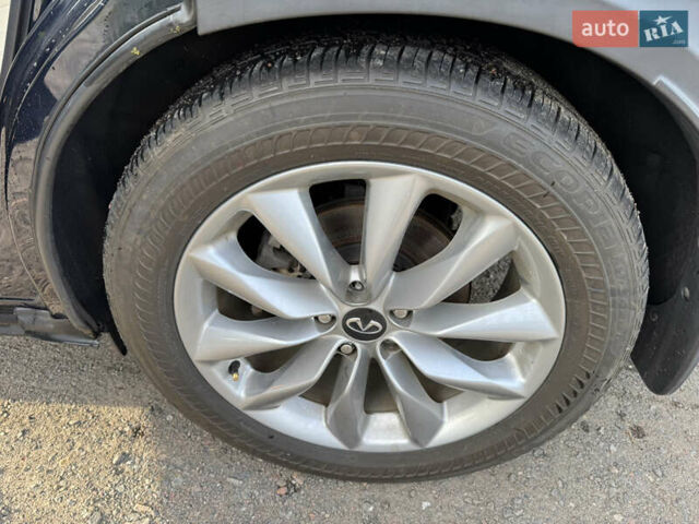 Синій Інфініті QX50, об'ємом двигуна 2 л та пробігом 45 тис. км за 17900 $, фото 34 на Automoto.ua