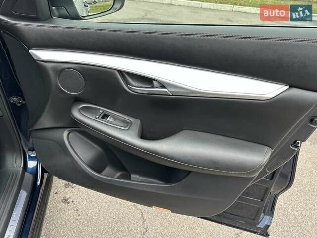 Синий Инфинити QX50, объемом двигателя 2 л и пробегом 65 тыс. км за 21000 $, фото 12 на Automoto.ua