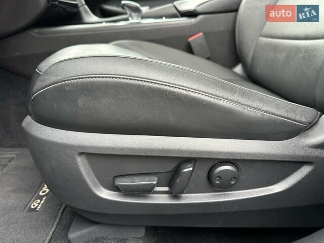 Синий Инфинити QX50, объемом двигателя 2 л и пробегом 65 тыс. км за 21000 $, фото 26 на Automoto.ua